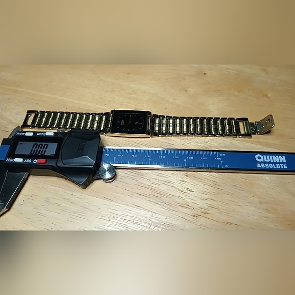 X Citizen Quartz Men's 1980s black dial gold XII & 2 hand gold tone case - Picture 11 of 11